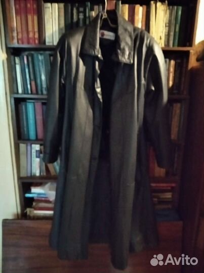 Кожаные плащ, пальто и куртки, шубы 54-58 размер