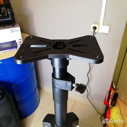 Стойка штатив для колонок портативных блютуз и др