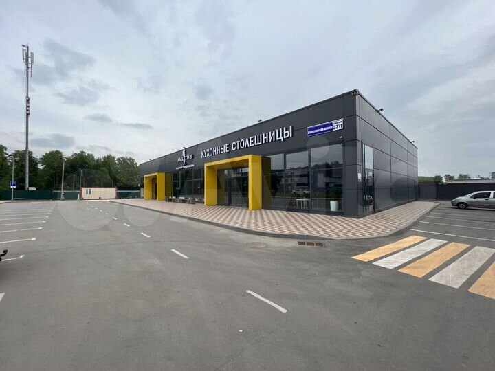 Магазин / Свободного назначения/автосалон, 375 м²