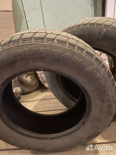 Bridgestone Blizzak Revo GZ 215/65 R16