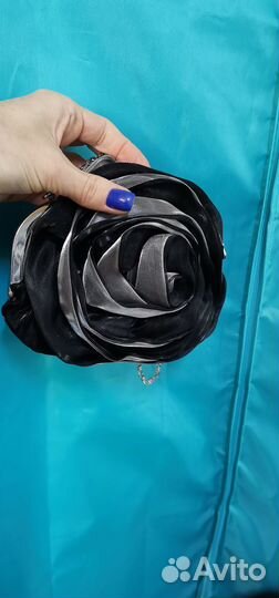 Сумка женская-клатч в форме розы(маленькая, новая)