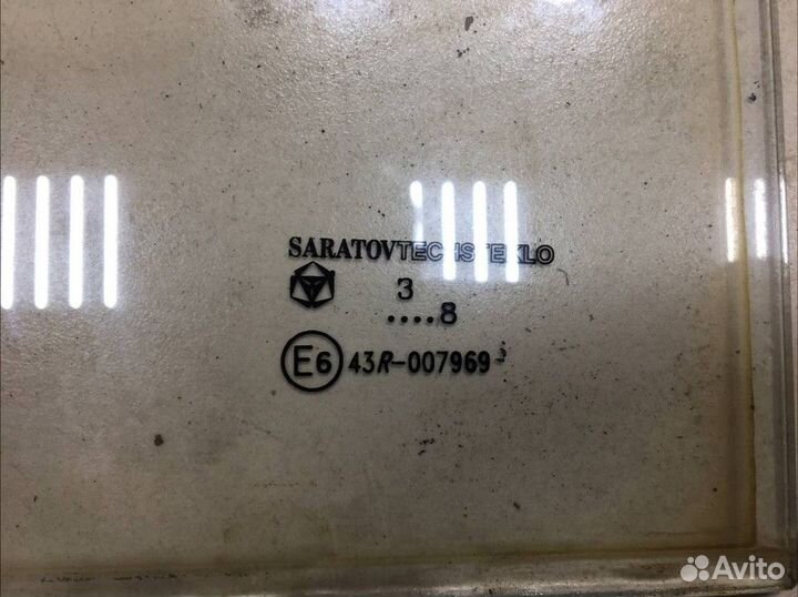 Стекло кузовное глухое большая половинка УАЗ 452