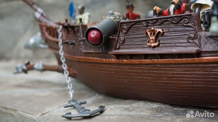 Lego корабль Пираты карибского моря