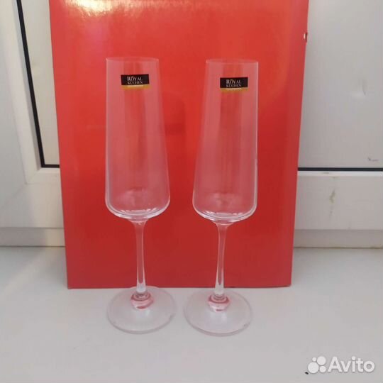 Бокалы для шампанского