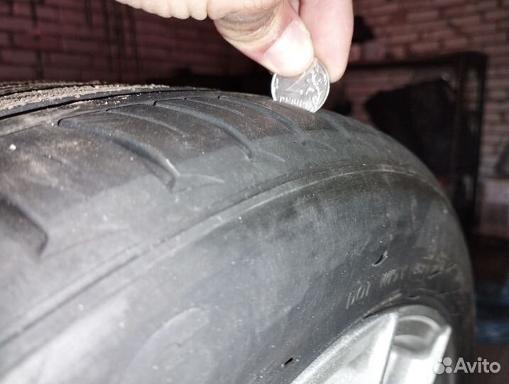 Vittos VSU01 SportMacro 235/45 R18