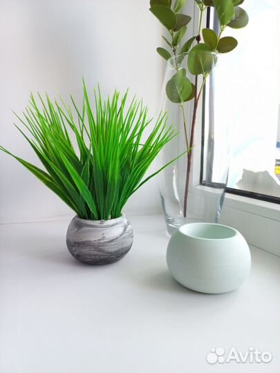 Искусственная зелень трава в кашпо