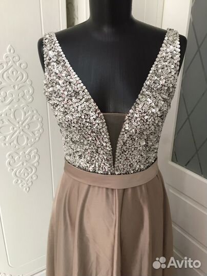 Вечернее платье