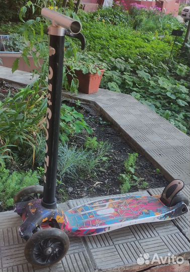 Самокат детский трехколесный