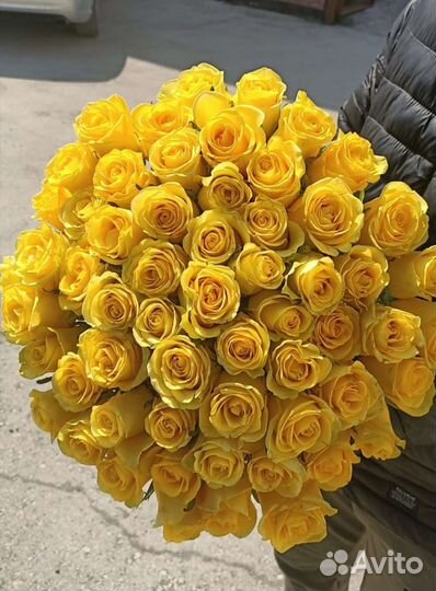 Лимонные розы оптом