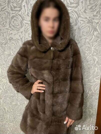 Шуба норковая с капюшоном 44