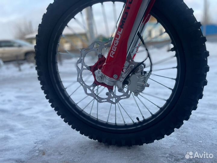 Regulmoto Holeshot Red Edition (4 клапанный)