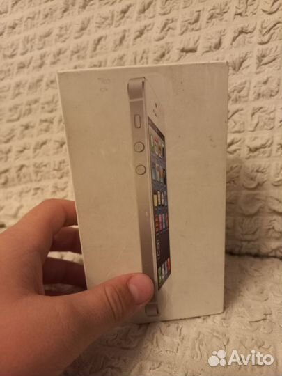 Коробка от iPhone