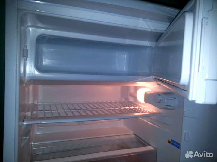 Холодильник indesit MT08 Эксплуатирован мало