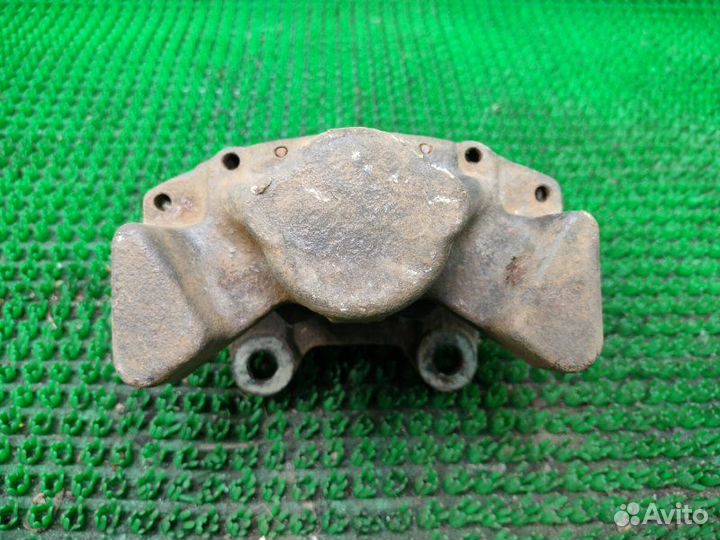 Суппорт задний правый Opel Omega B X20XEV 1998