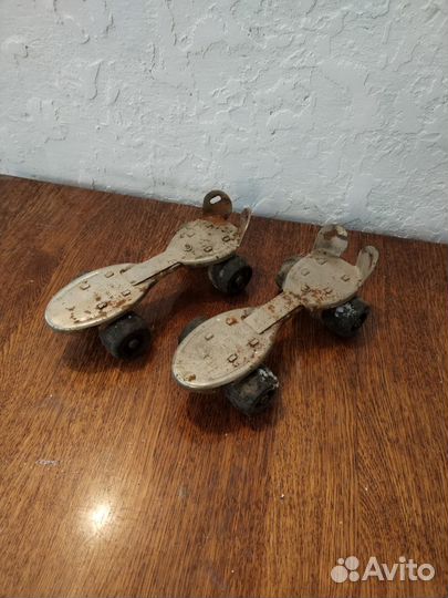 Роликовые коньки советские