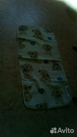 Клеенка-наматрасник в детскую кроватку.незаменимая