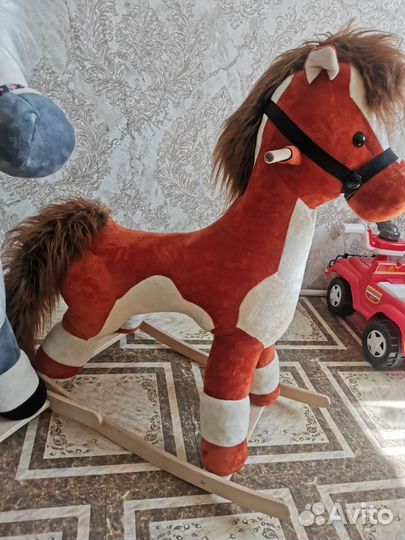 Лошадь игрушка