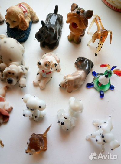 Статуэтка собака