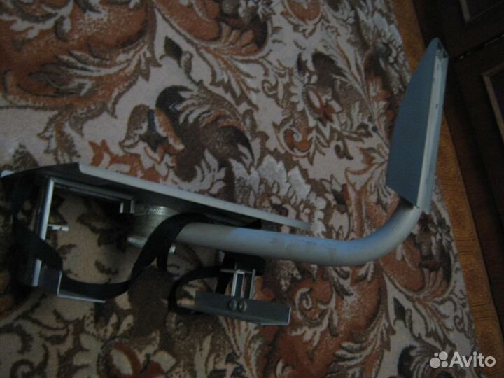 Подвесная полка для телевизора