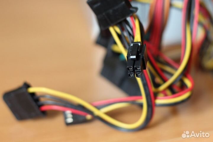 Продам Блок питания 480W с разъёмами для видеокарт