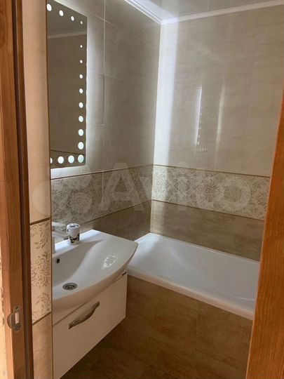 2-к. квартира, 65 м², 1/5 эт.