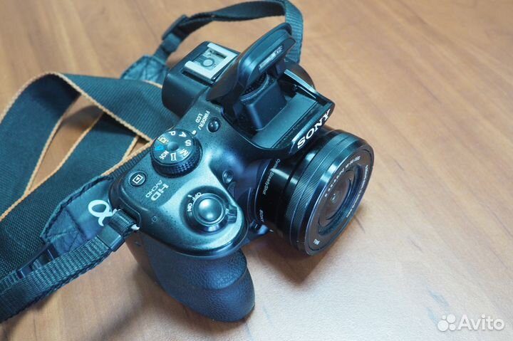 Sony Alpha 3000 + selp1650