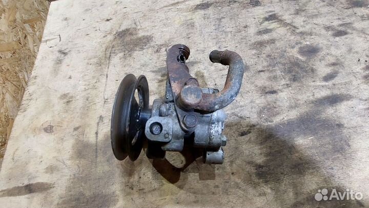 Насос гур G4ED Hyundai Matrix 1