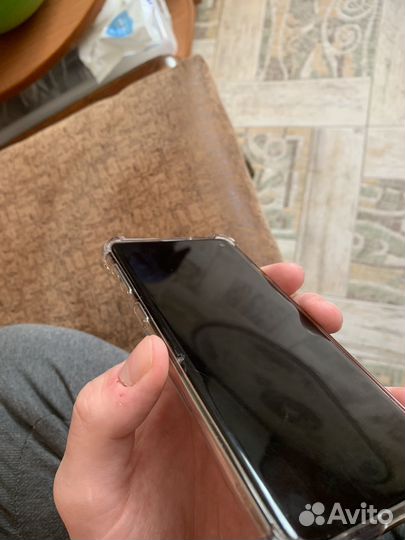 Samsung Galaxy S10, 8/128 ГБ