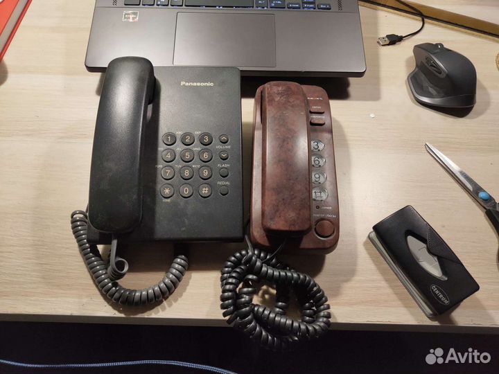 Телефон проводной