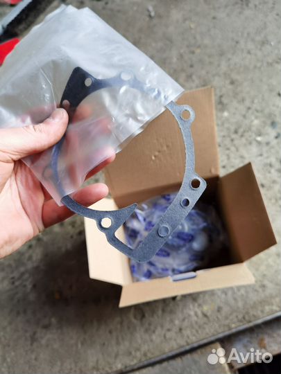 Помпа охлаждения (водяной насос ) Volvo