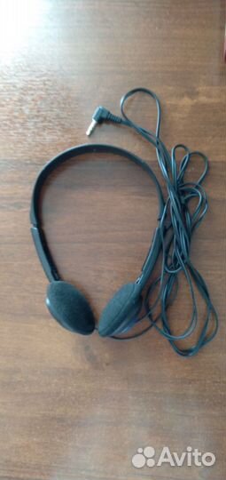 Проводные наушники