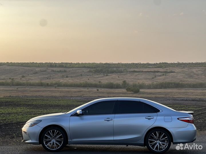 Toyota Camry 2.5 AT, 2015, 215 000 км