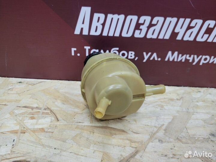 Бачок гидроусилителя руля Renault Sandero Stepway