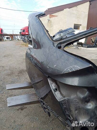 Audi A4 Крыло заднее левое (форточка в стоимость н