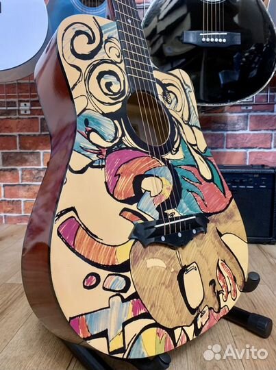 Гитара для начинающих + ремень