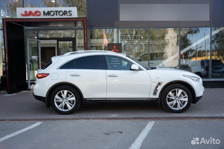 Infiniti QX70 3.0 AT, 2014, 171 000 км