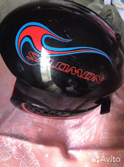 Хоккейный шлем