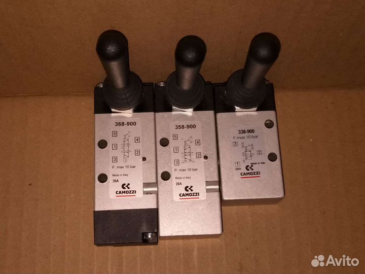 Распределители Camozzi 358-011-02