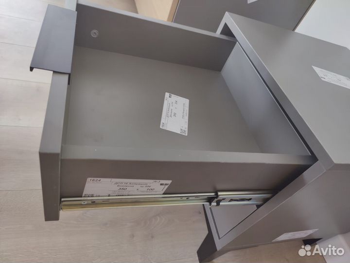 Тумба прикроватная