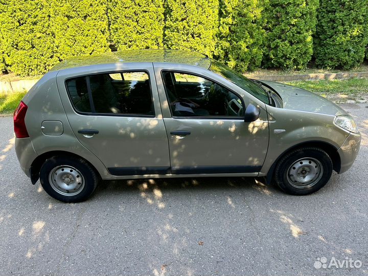 Renault Sandero 1.6 МТ, 2010, 97 000 км