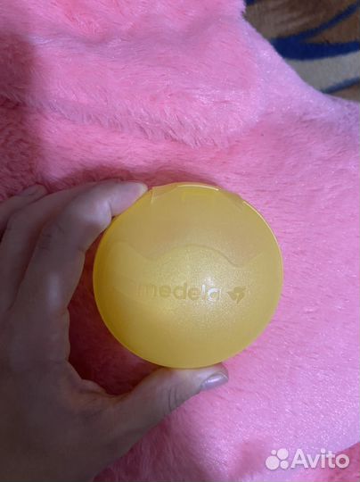 Накладки на грудь medela s 16 mm