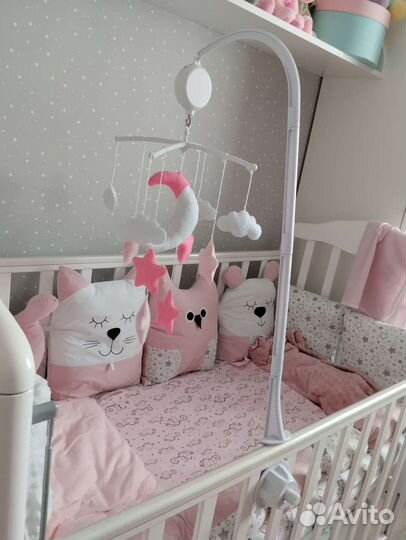 Мобиль на кроватку из фетра