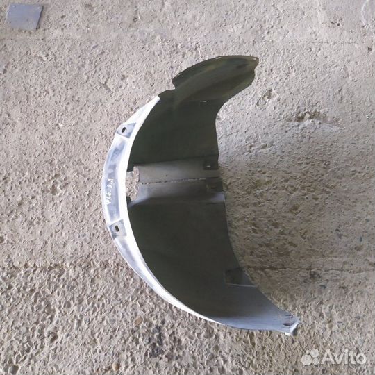 Подкрылок задний левый Skoda Fabia универсал 1