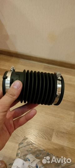 Патрубок воздушного фильтра дросселя Ford 1928974