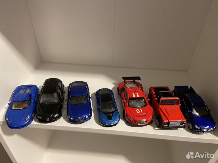 Машинки модельные