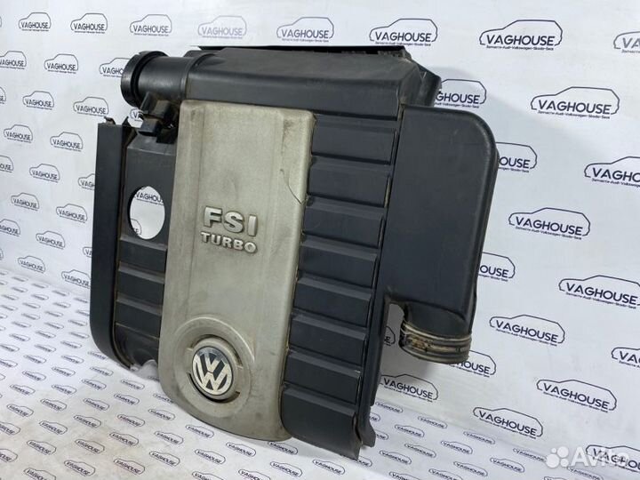 Корпус воздушного фильтра Volkswagen Passat B5 3B2
