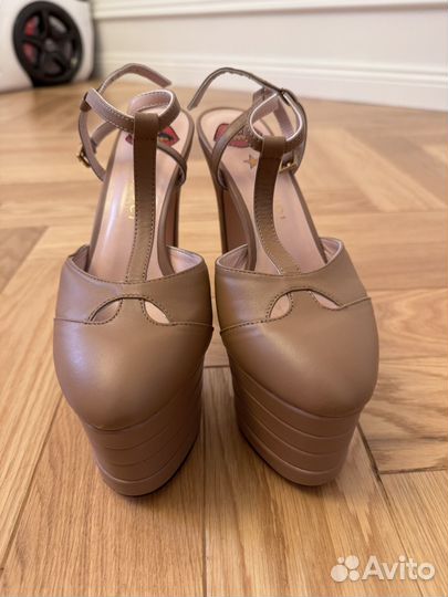 Туфли Gucci на платформе