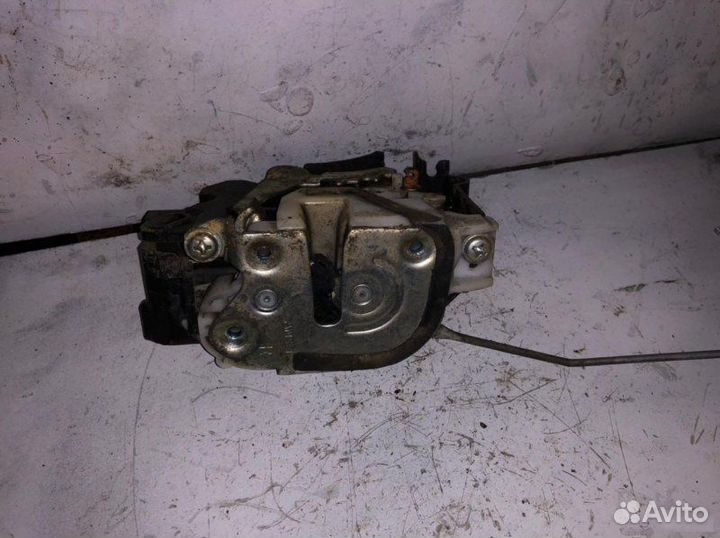 Замок передней правой двери Mitsubishi Lancer 9