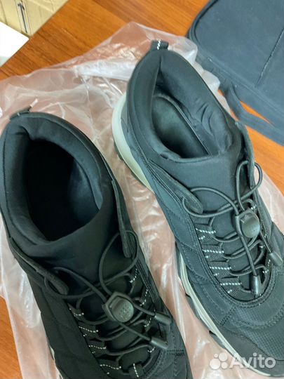 Кроссовки непромокаемые трекинговые 45 размер