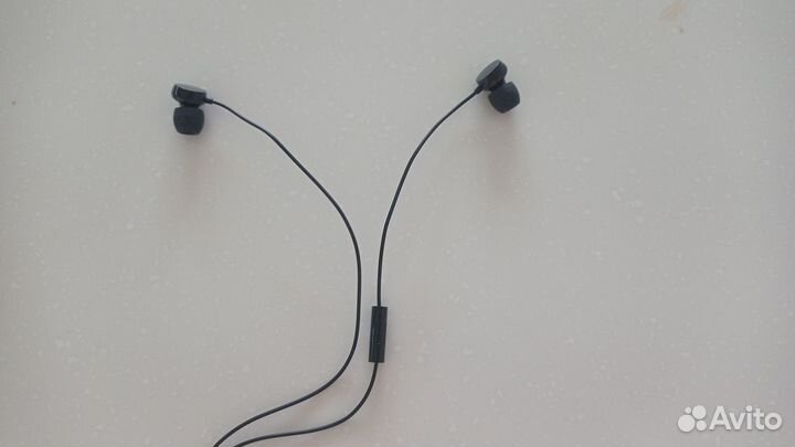 Проводные наушники с микрофоном Nokia